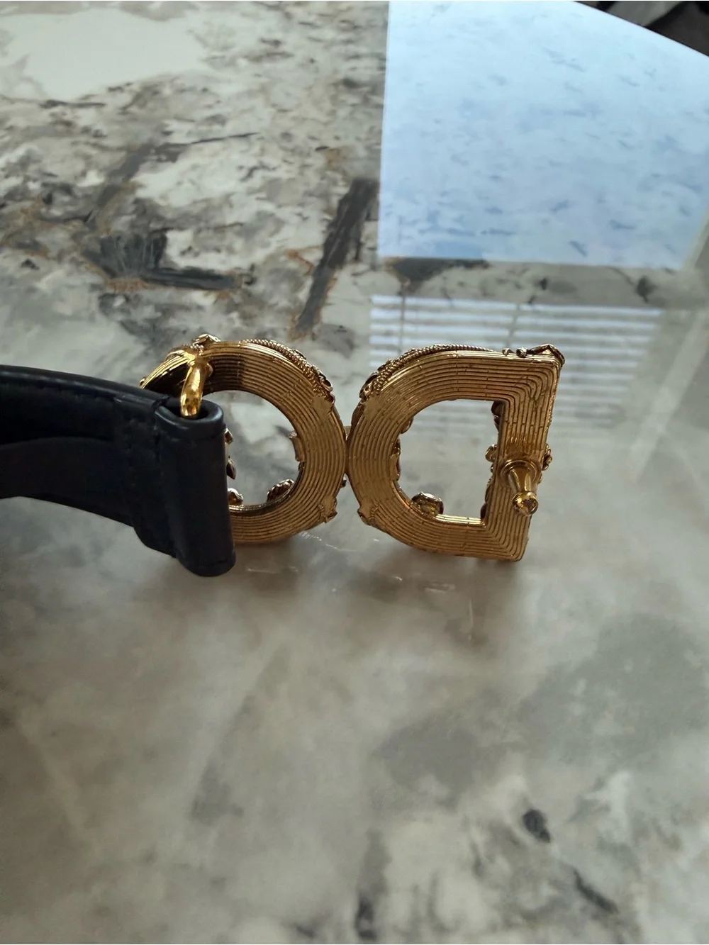 Dolce & Gabbana Black Leather Belt with Gold Pearl-Embellished 'DG' Buckle - Picture 3 of 11